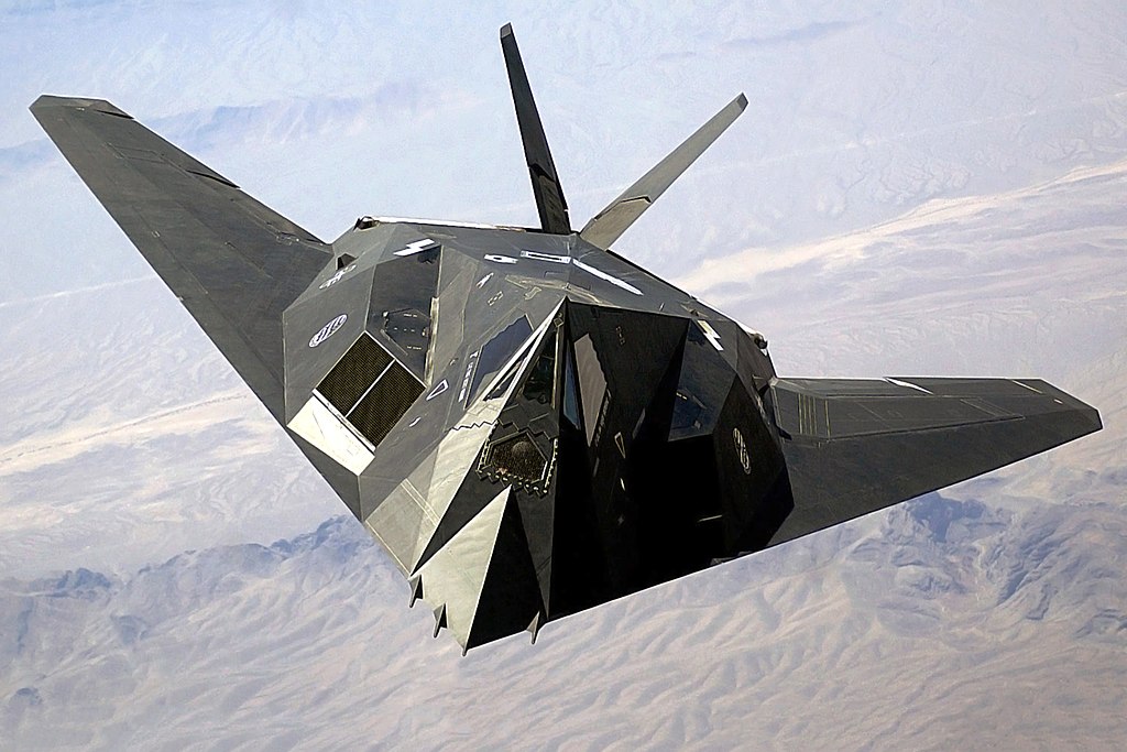 757-01-1024px-F-117_Nighthawk_Front